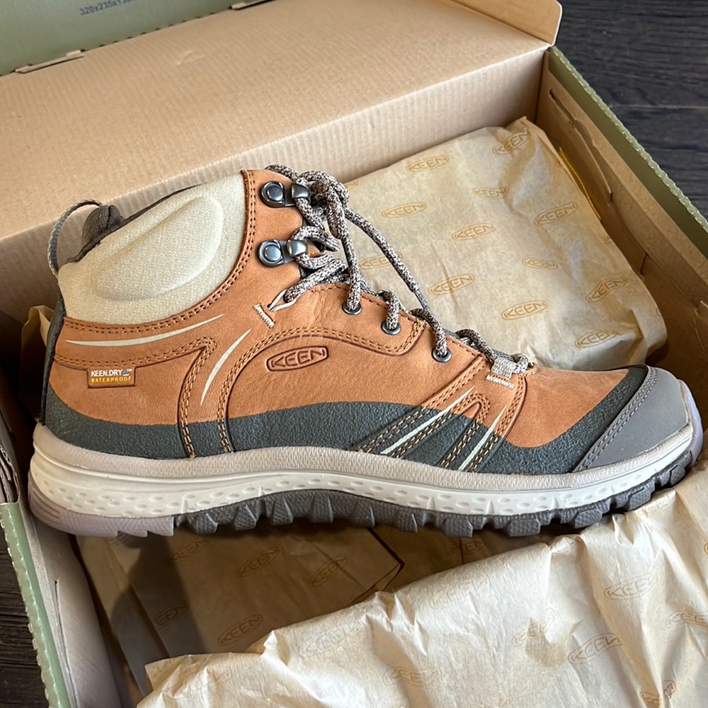 NEW Women’s Keen Terradora Mid Leather Hiking Boots